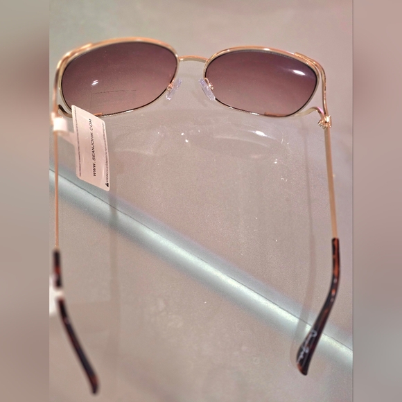 NEW! Sean John Women's J5512 Metal Chain Square Sunglasses with 100% Uv Protect - Picture 6 of 8